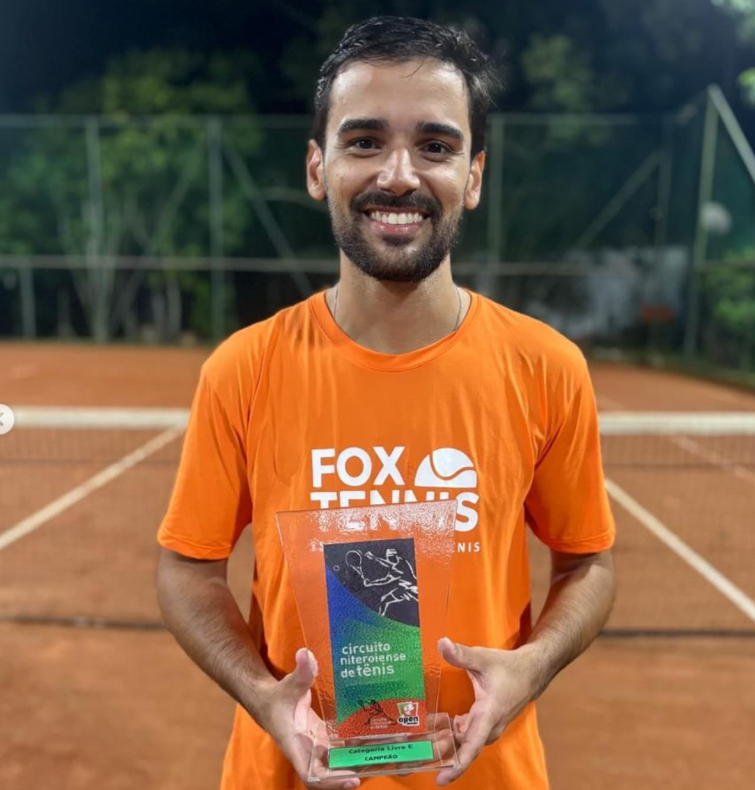 Campeão Cleber Prado